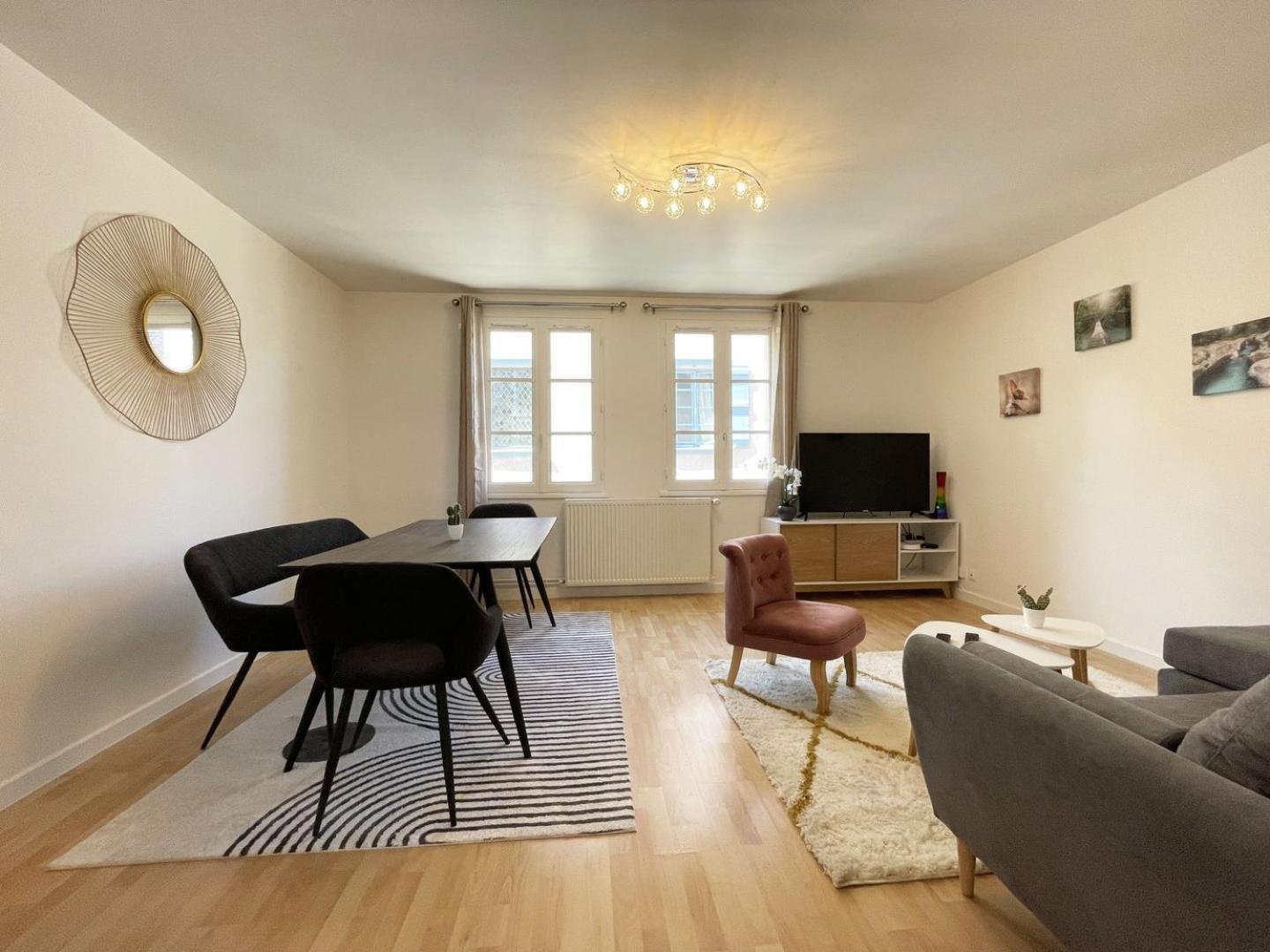 Au Bord De L'Eure - Free Parking Apartamento Chartres Exterior foto